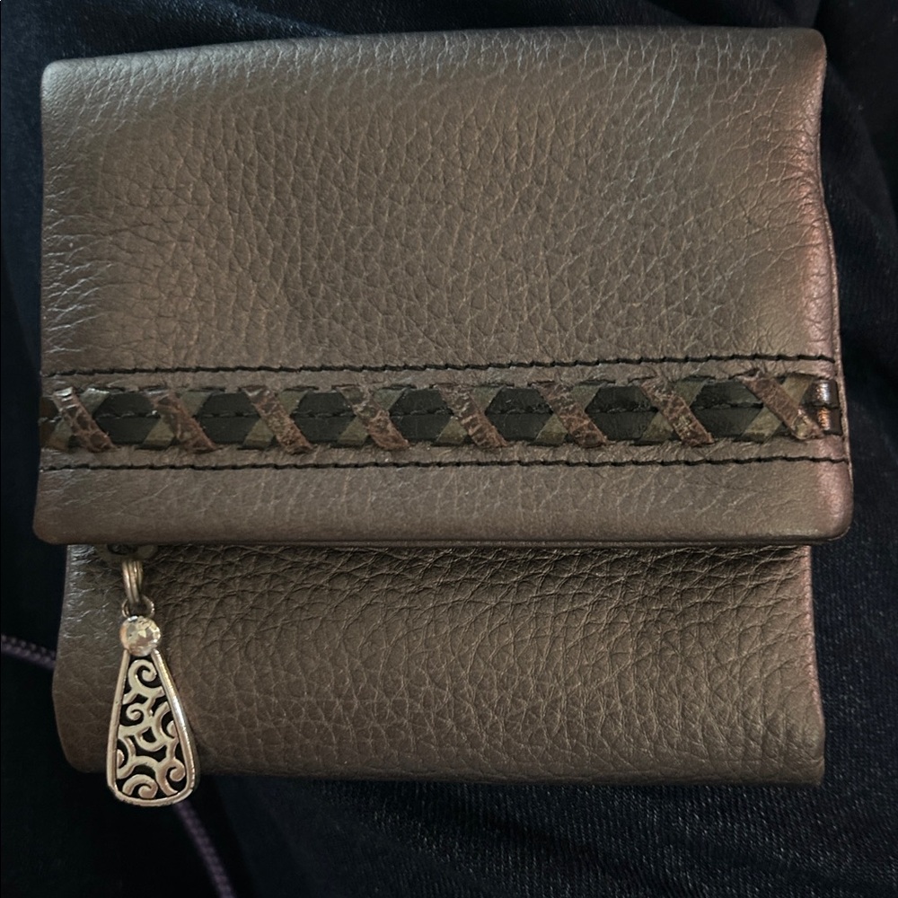 Brighton Brown Pebbled Leather ID Wallet with Silver Toggle Detail